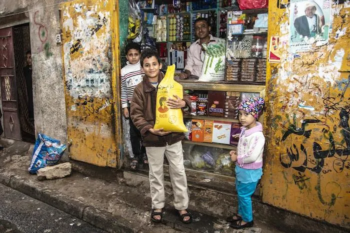 UNICEF photo Yemen cash story 700.jpg